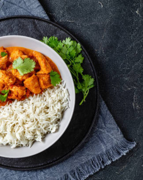Poulet au curry, penne & légumes rôtis
