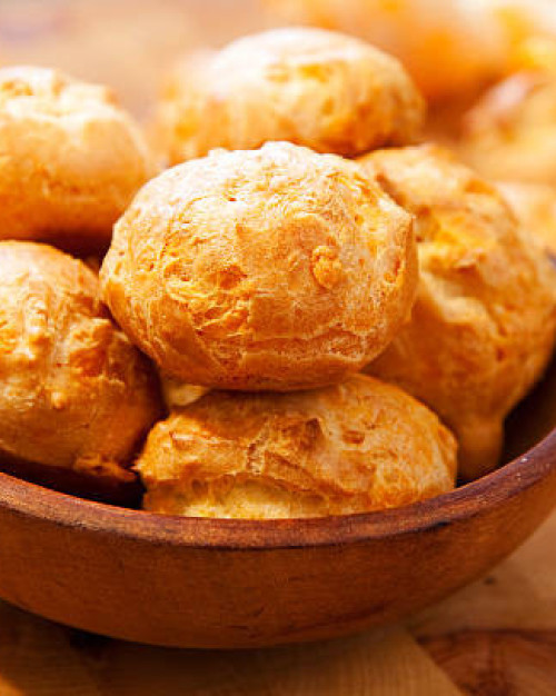 Plateau de 10 gougères Duxelles de champignons & éclats de bacon